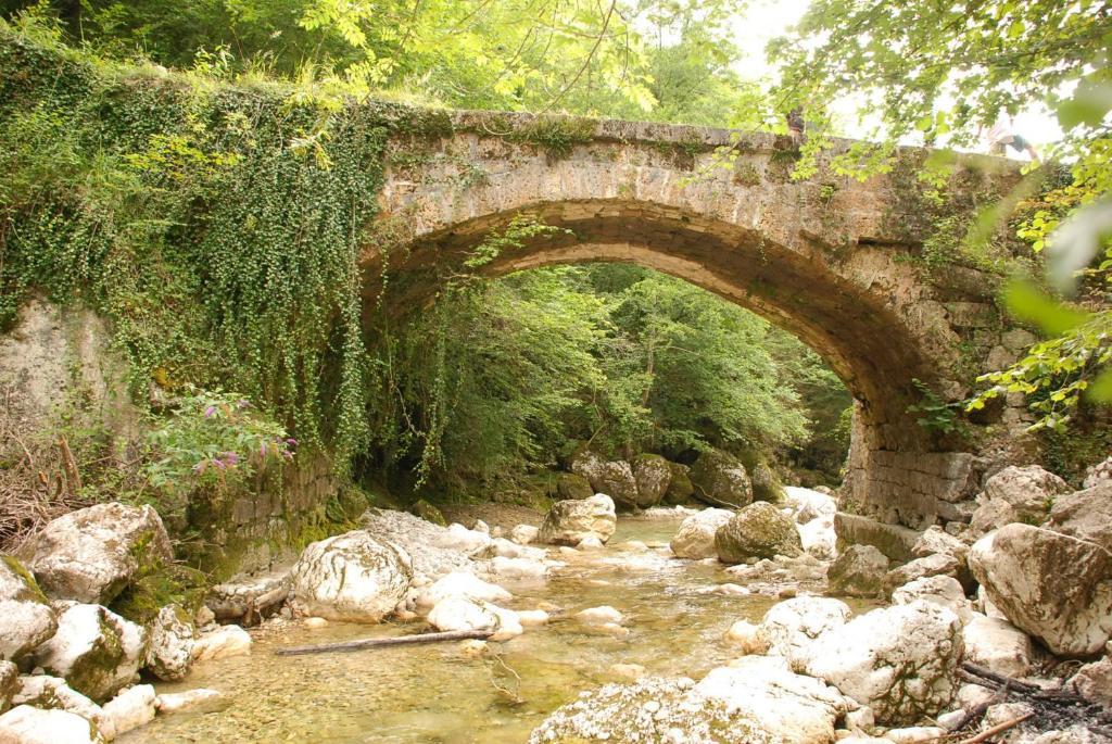 Gite De Fontepaisse Saint-Jean-en-Royans Εξωτερικό φωτογραφία